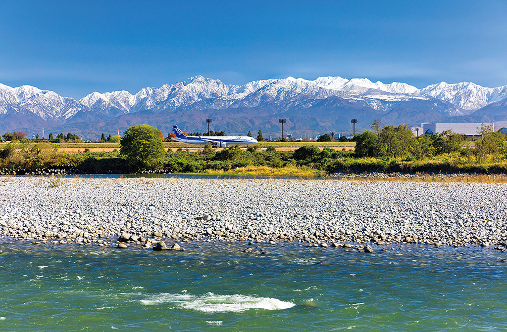 神通川緑地(婦中町上轡田)