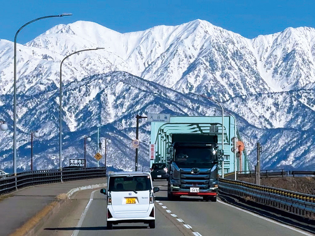 富山県道3号立山魚津線(大日橋)